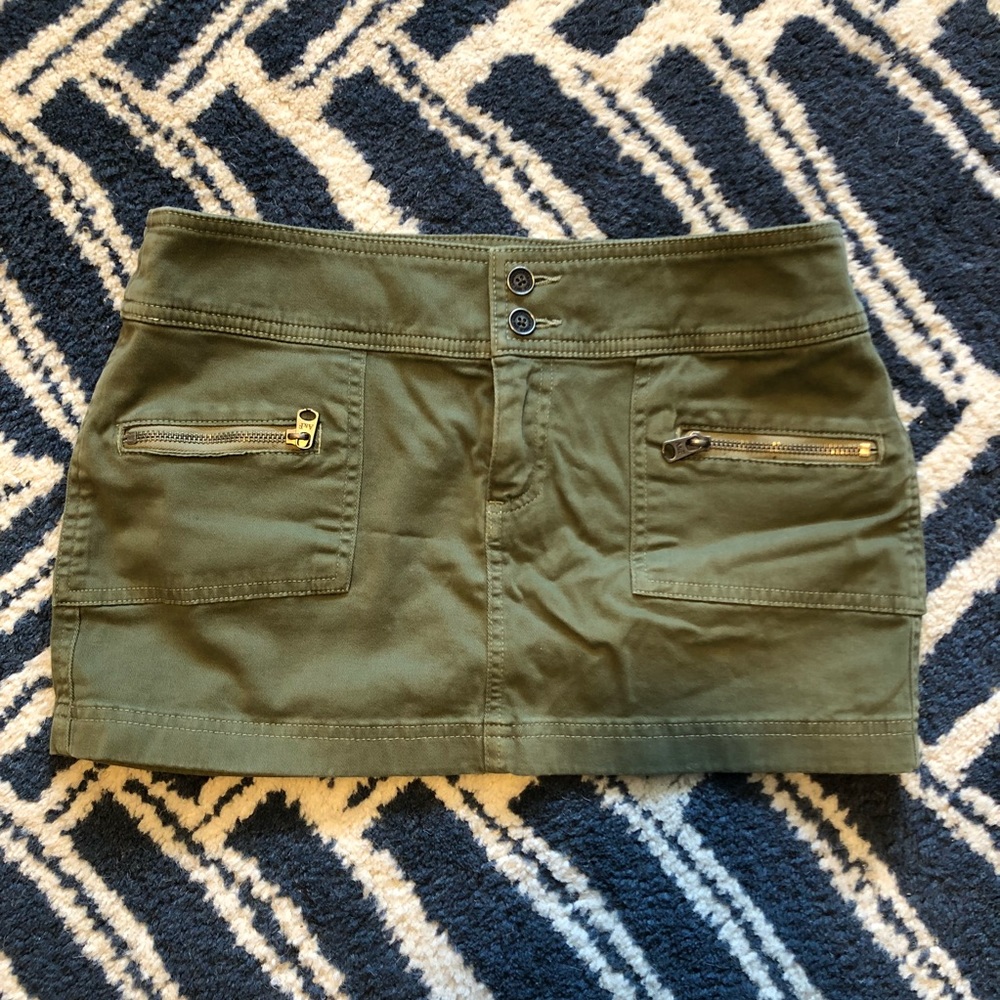 Abercrombie & Fitch army green mini skirt - 4